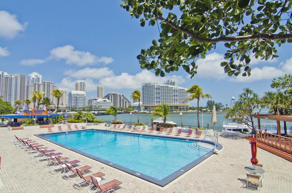 Four Ambassadors Apartments Miami Luaran gambar